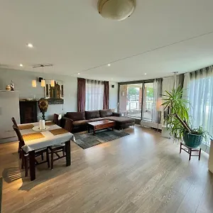 Lounge Park Appartement